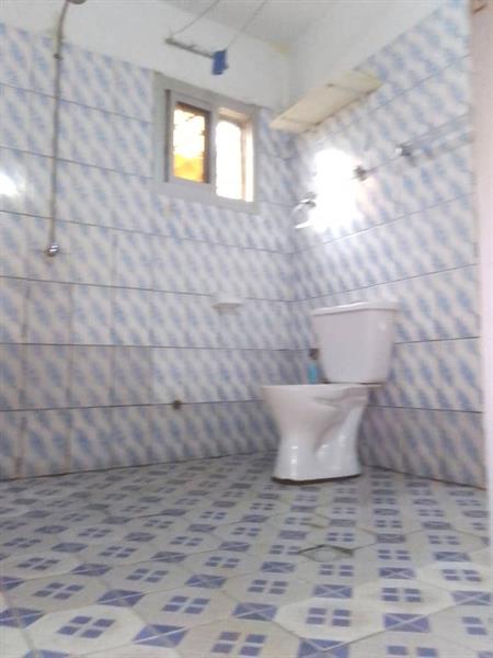 Appartement Avec Parking À Kondengui Acces À Pieds 2Chambres 1Douche J &  J CORPORATION