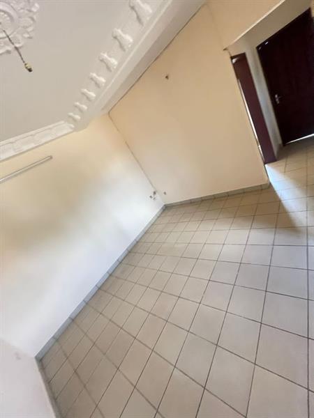 Studio Pour Bureaux À Essos J &  J CORPORATION