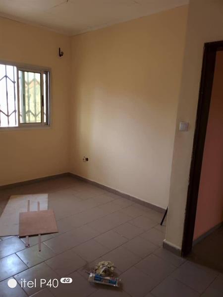 Appartement Avec Parking Gardien À Mimboman 2Chambres 1Douche J &  J CORPORATION