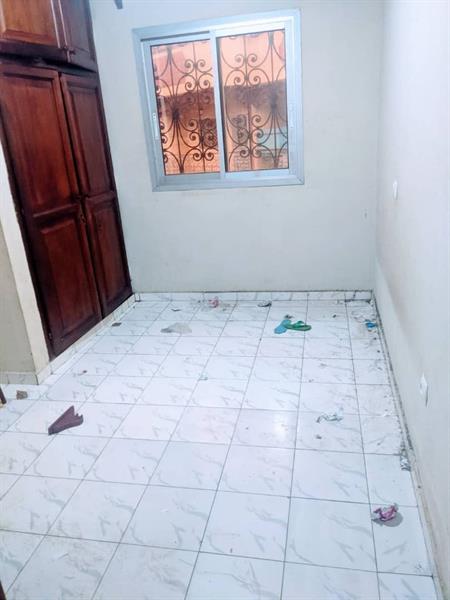 Appartement Avec Parking Forage À Biyem Assi Jouvence 2Chambres 3Douches J &  J CORPORATION