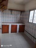 Appartement Avec Gardien Forage À Titi Garage 3Chambres 2Douches,, Yaoundé, Immobilier au Cameroun