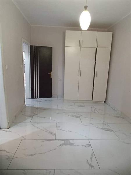 Appartement Haut Standing Avec Forage Parking Gardien À Hala Barrière 2Chambres 2Douches J &  J CORPORATION