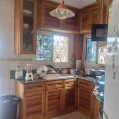 Villa Haut Standing Sur 700M2 À Louer À Mvan Avec Eau Chaude Parking 3Chambres 2Douches Salon Cuisine P,, Yaoundé, Immobilier au Cameroun