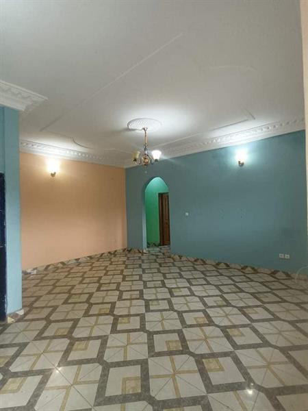 Bel Appartement Avec Parking Forage À Nkoabang 2Chambres 2Douches 