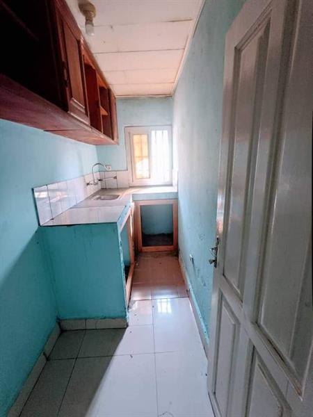 Vvilla Avvec Clim Camra De Surrveillance Eau Chaude Parking À Nsimeyong 3Chambres 