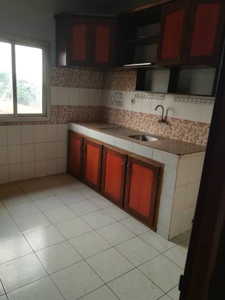 Appartement Avec Forage Parking À Nkoabang 3Chambrres 2Douches 