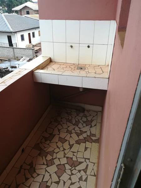 Appartement Avec Forage Parking À Nkoabang 3Chambrres 2Douches 