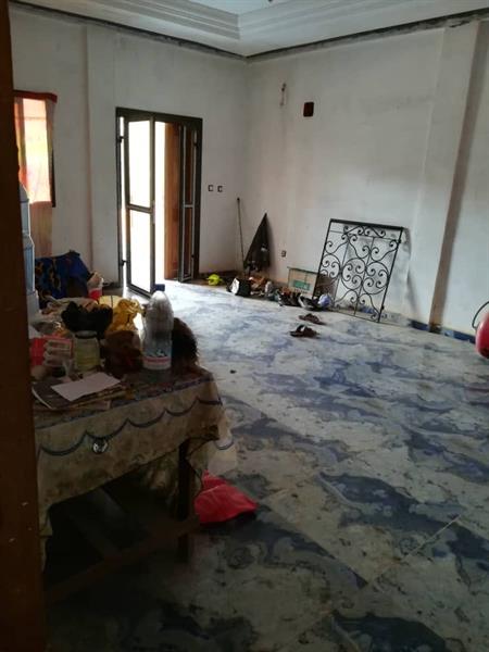 Appartement Avec Parking Gardien Forage À Nkoabang 4Chambres 2Douches 