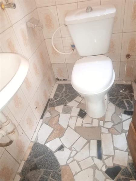 Appartemenrt Avvec Gardien Prrépay À Nkolmesseng 2Chambres 1Douche 