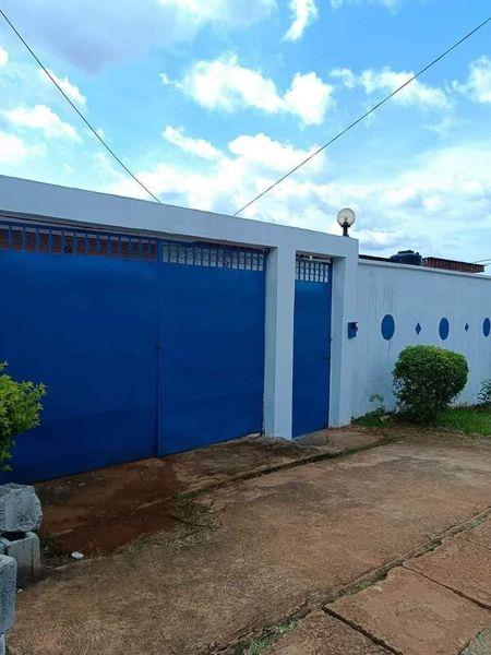 Appartement Inddividuel Avec Eau Chaude Baignoirre Espace Vvert Et Reserve D'eau À Titi Garage 3Chambres 2Douches 