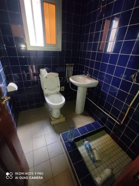 Appartement Avec Parking À Biteng 2Chambres 1Douche 
