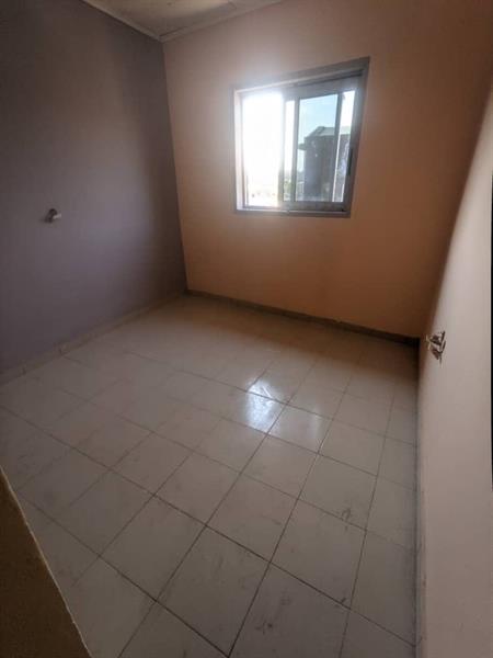 Appartement Avec Parrking À Biyem Assi 2Chambres 2Douches 