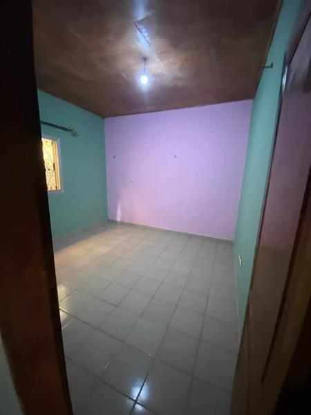 Appartement Avec Parking À Nkolmesseng 2Chambres 2Douches 