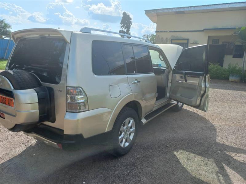 Mitsubishi Pajero En Parfait État 