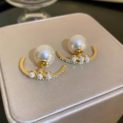 Boucles D Oreilles A Vendre,, Douala, Immobilier au Cameroun