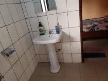 Duplex Meublé Haut Standing À Nkoabang Avec Eau Chaude Gardien Parking Forage Clim Prepayé,, Yaoundé, Immobilier au Cameroun