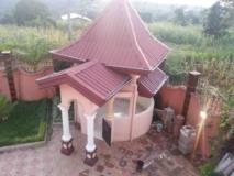 Somptueux Duplex Avec Eau Chaude Baignoire Espace Vert Titré Sur 1500M2 À Vendre À Nkolfoulou,, Yaoundé, Immobilier au Cameroun