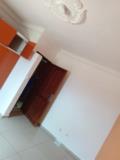 Somptueux Appartement Avec Eau Chaude Forage Parking À Santa Barbara Tchad,, Yaoundé, Immobilier au Cameroun