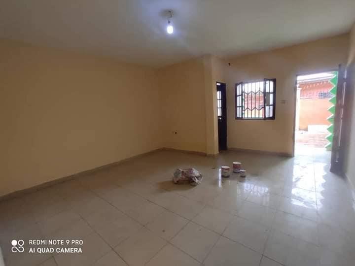 Appartement À Awae Escalier 