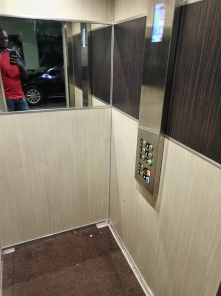 Magnifique Appartement Haut Standing À Gragage Avec Ascenseur Eau Chaude Clim 