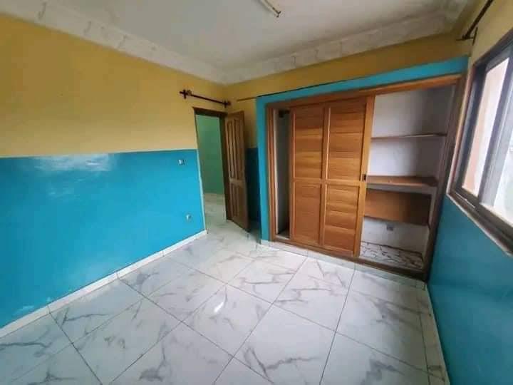 Bel Appartement À Ngousso Avec Forage Parking 