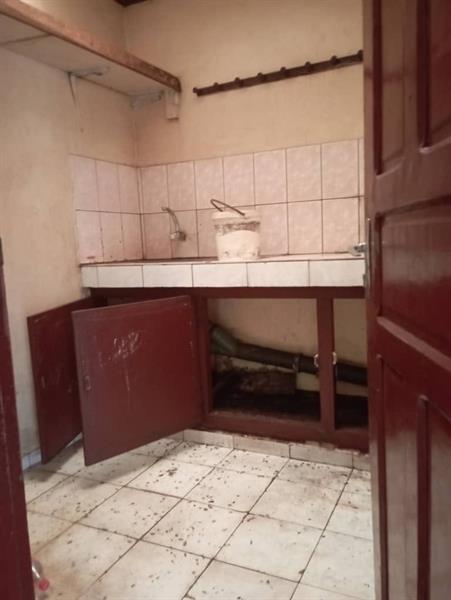 Bel Appartement Avec Parking À Etoug Ebe 