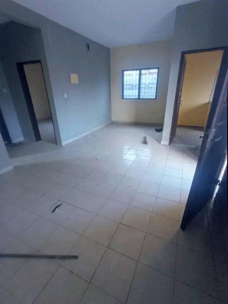 Appartement À Louer À Mendong 
