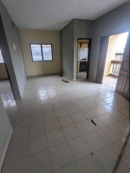 Appartement À Louer À Mendong 