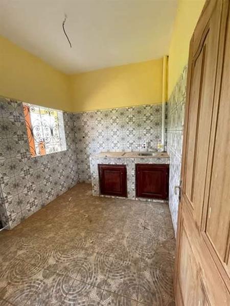 Bel Appartement Spacieux À Ngousso Avec Parking Forage 