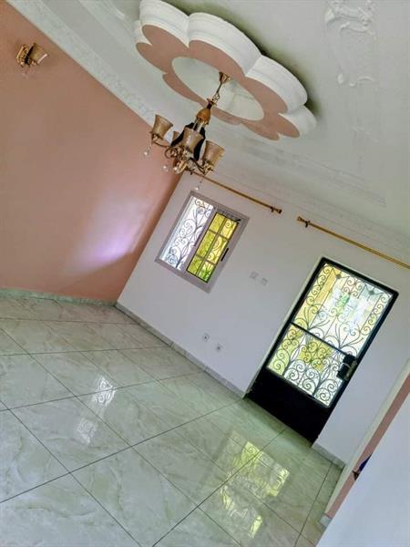 Appartement Avec Eau Chaude Parking Forage À Santa Barbara Tchad 