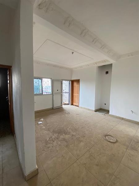 Bel Appartement Neuf À Nsam Obam Avec Parking Forage 