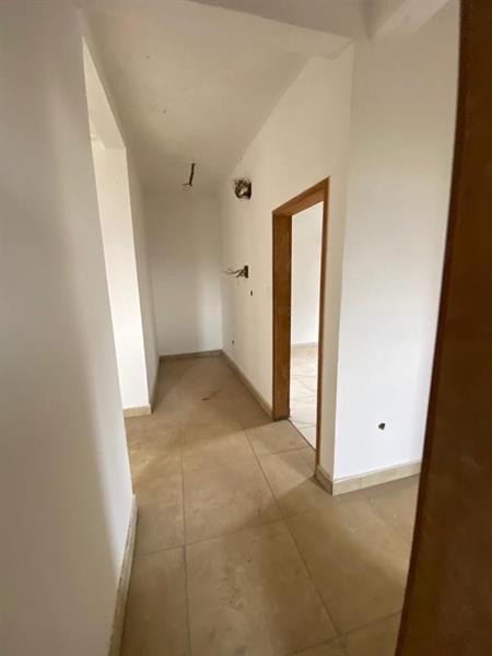 Bel Appartement Neuf À Nsam Obam Avec Parking Forage 