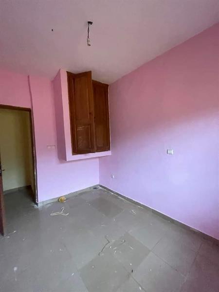 Vaste Appartement Avec Parking Gardien À Nkolfoulou 
