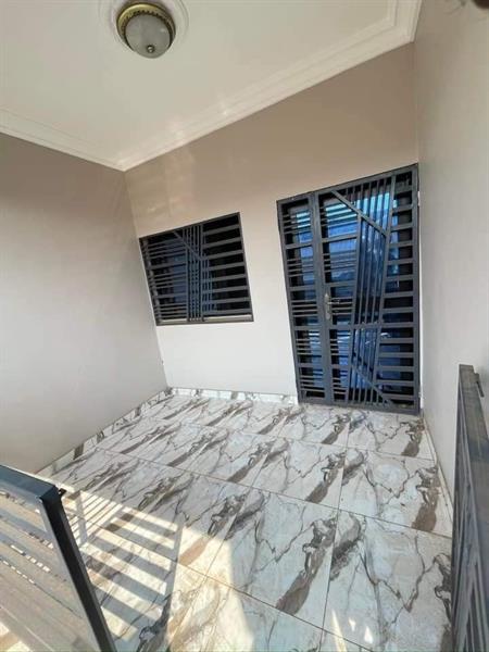 Appartement Avec Eau Chaude Parking Forage Gardien À Fougerole 