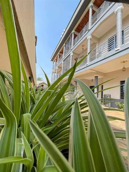 Appartement Avec Eau Chaude Parking Forage Gardien À Fougerole 
