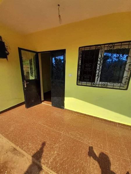 Appartement Avec Parking Forage À Nkolfoulou 