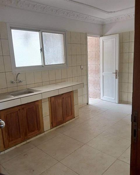 Bel Appartement Haut Standing À Ngousso Avec Parking Gardien Clim Eau Chaude 