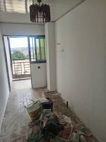 Appartement Pour Bureaux Avec Parking À Essos 