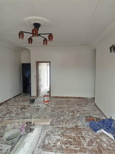 Appartement Pour Bureaux Avec Parking À Essos 