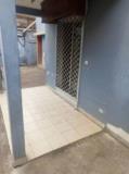 Appartement Individuel  Avec Gardien Parking À Omnisport,, Yaoundé, Immobilier au Cameroun