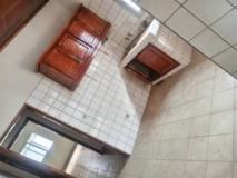 Appartement Individuel  Avec Gardien Parking À Omnisport,, Yaoundé, Immobilier au Cameroun