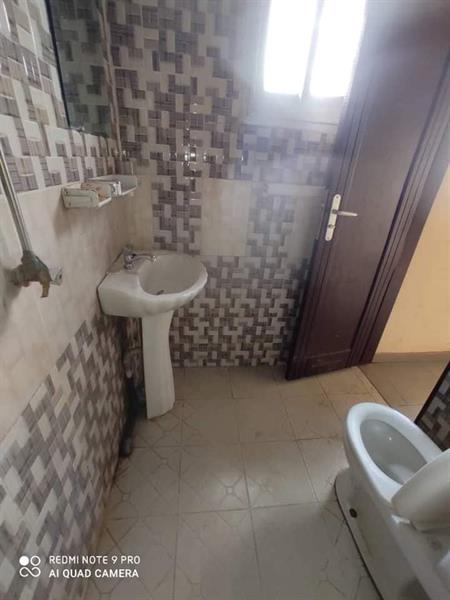 Appartement Spacieux Avec Parking À Biteng 
