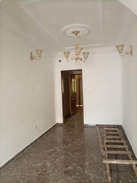 Bel Appartement Avec Eau Chaude Parking Forage À Nkoabang 