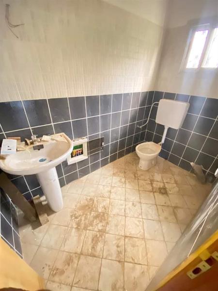 Bel Appartement Avec Parking À Etoudi 