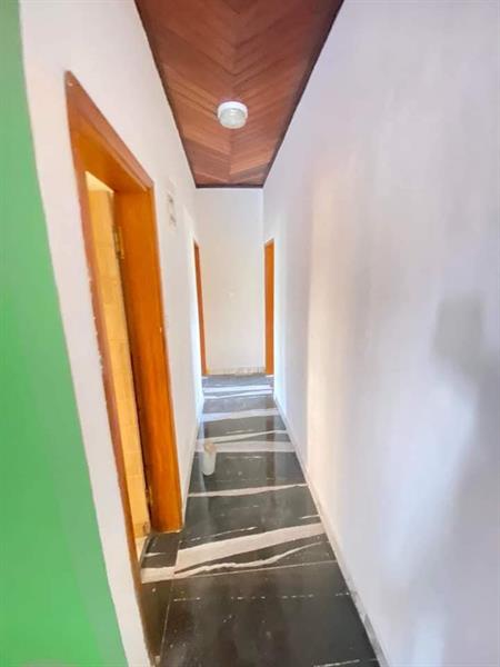 Bel Appartement Avec Parking À Etoudi 