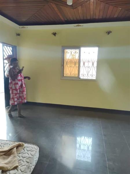 Joli Appartement Avec Parking À Nkoabang 10Eme Arret 