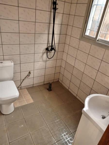 Magnifique Studio Neuf À Essos Avec Gardien Parking Réserve D Eau 