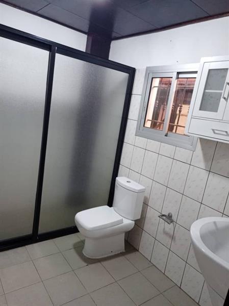 Joli Appartement Avec Eau Chaude Gardien Parking Réserve D Eau À Essos 