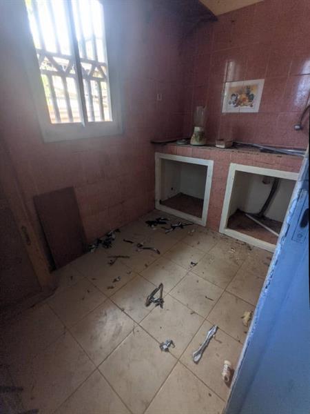 Bel Appartement Individuel À Biyemassi Supérette 