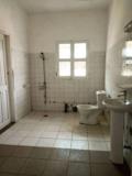 Villa Spacieuse Pour Bureaux Ou Habitation Avec Parking À Etoudi Bordure De Route,, Yaoundé, Immobilier au Cameroun